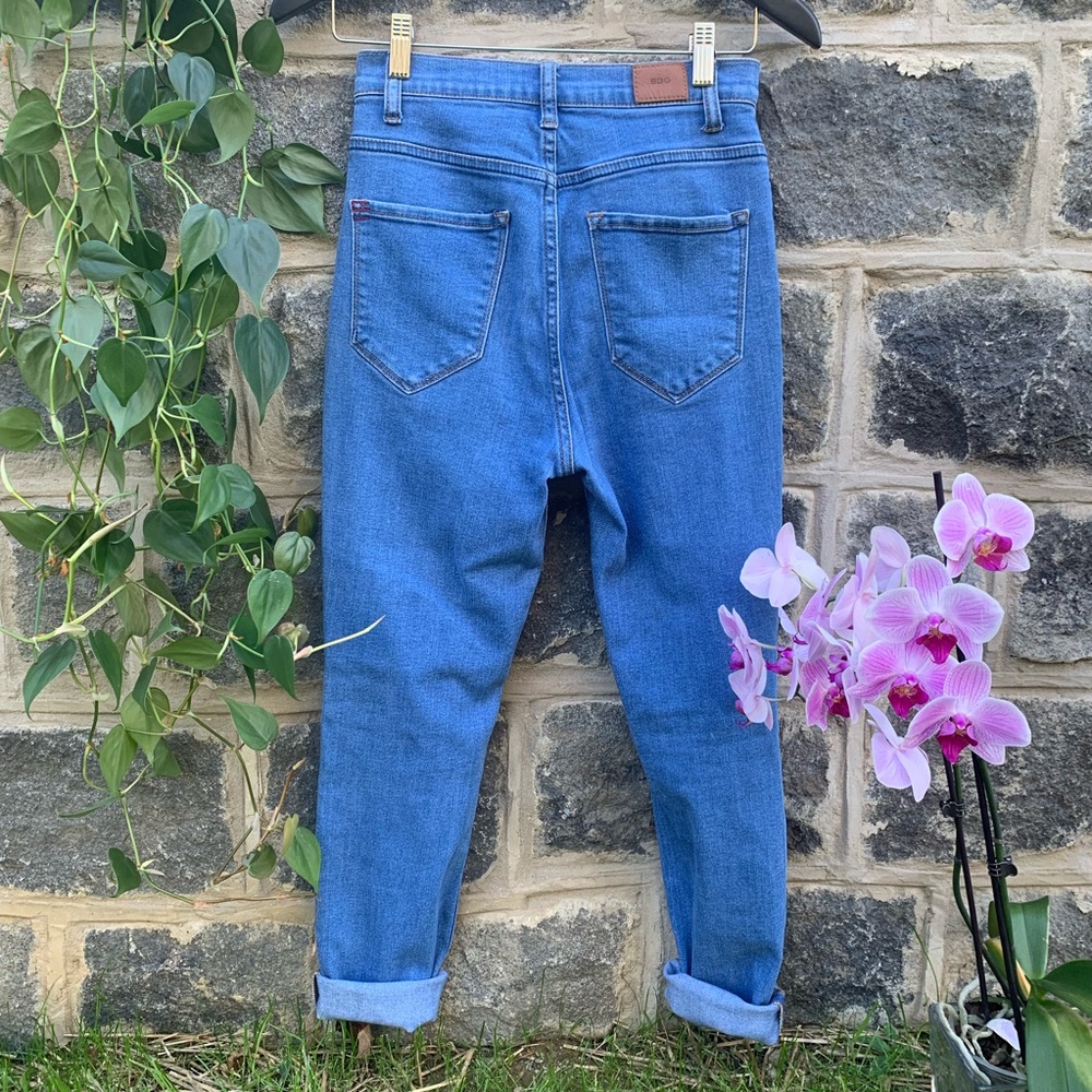 NWOT Urban Outfitters BDG High Rise Blue Jeans - Picture 2 of 8